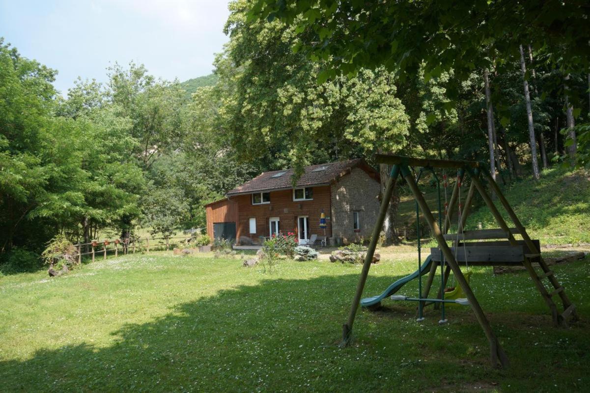 A L'Oree Du Bois - Gite Hostun Exterior photo